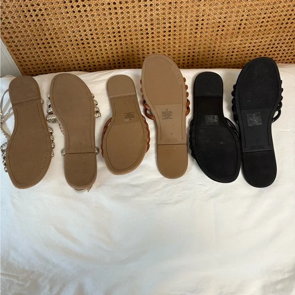 Old Navy Sandals/Slides 3 pairs for $12
Gold, Brown & Black Size 10 Never Worn - Picture 5 of 11